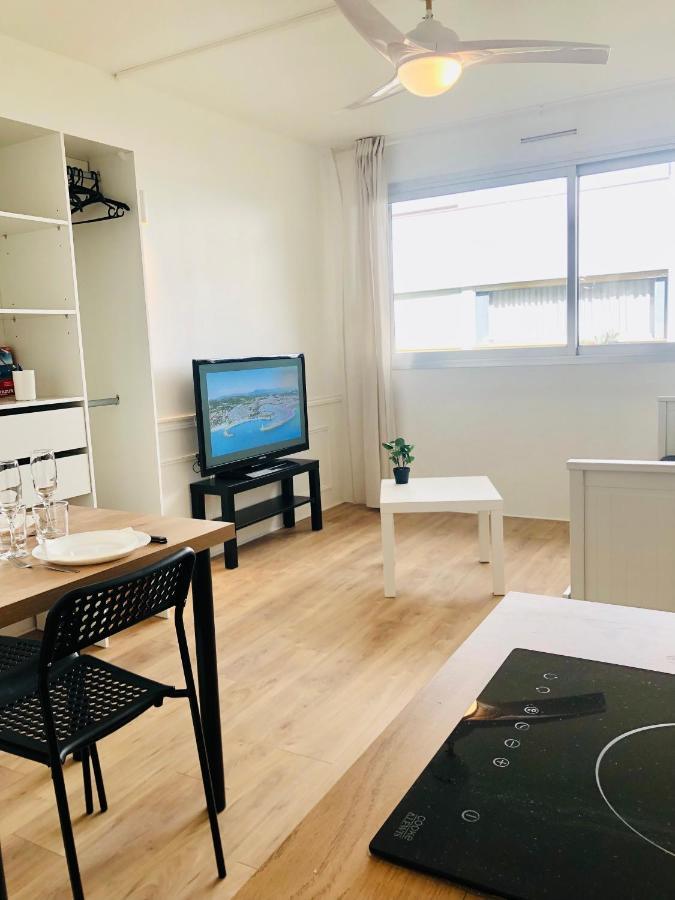 Superbe Appartement Front De Mer Villeneuve-Loubet Ngoại thất bức ảnh